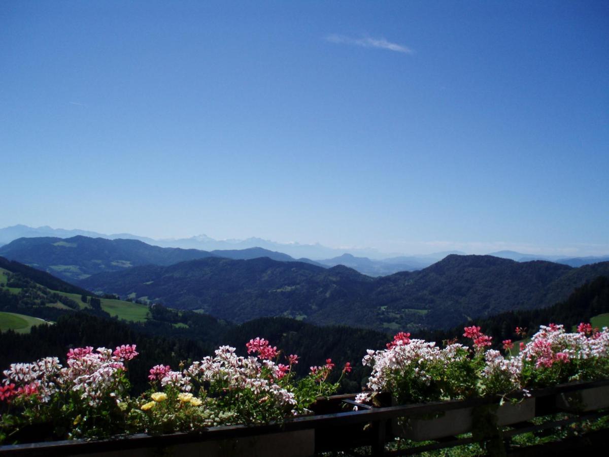 Gasthof Gutmann Eberstein Buitenkant foto